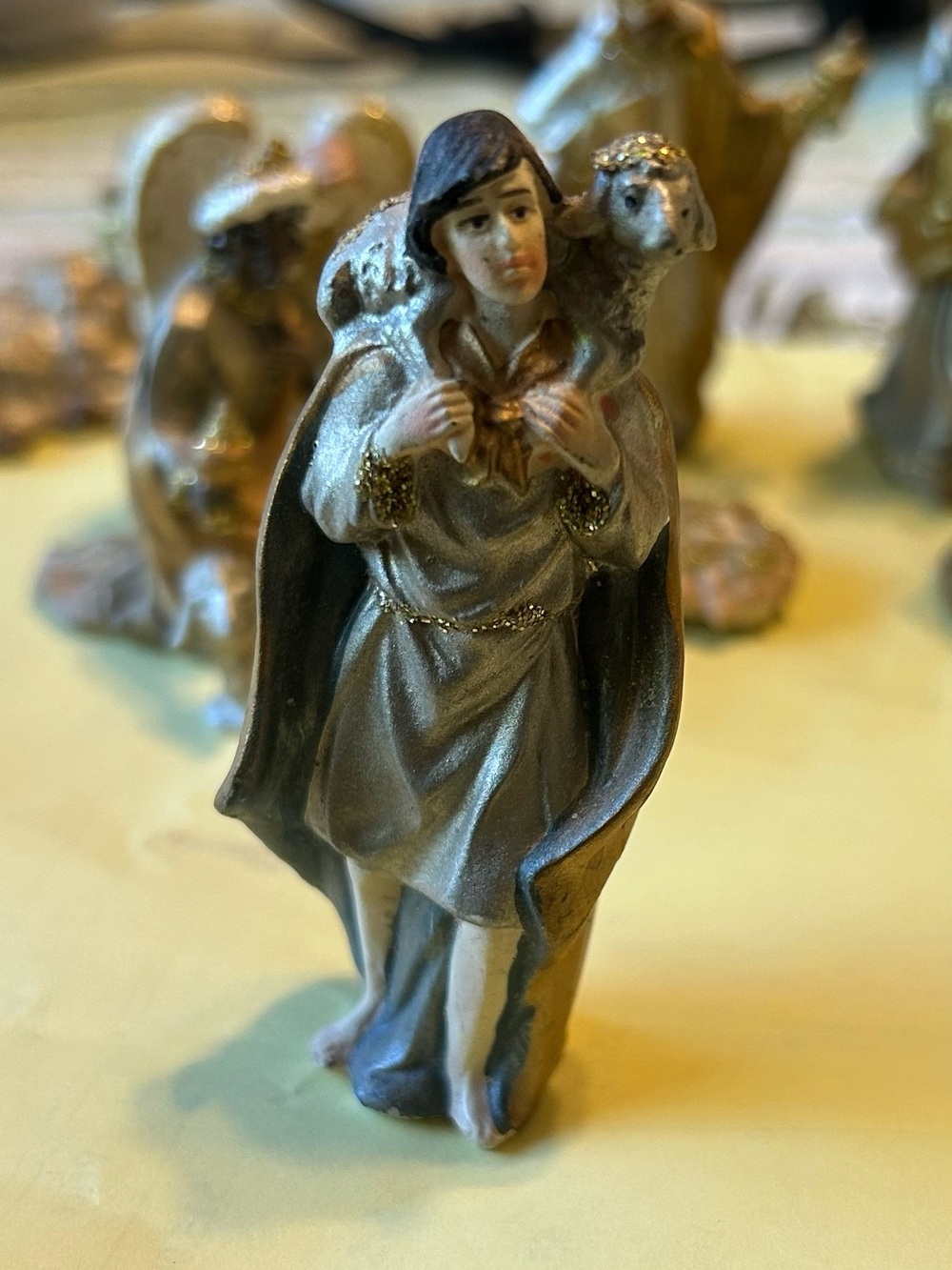 Gold and Cream Nativity Figurine Set Detailed
